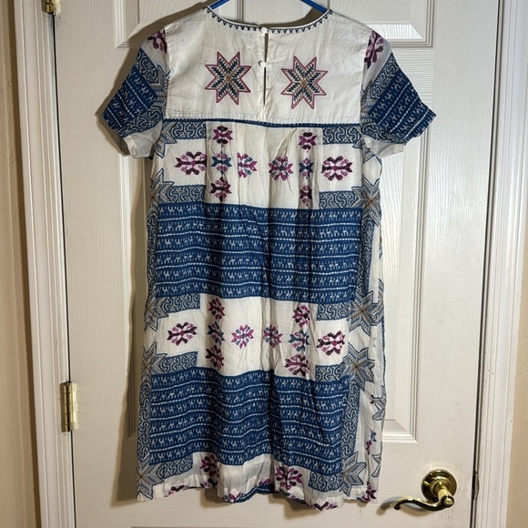 LITTLE‎ WHITE LIES Cornflower Blue Pink Boho Embroidered Stitch Shift Dress - Picture 6 of 11